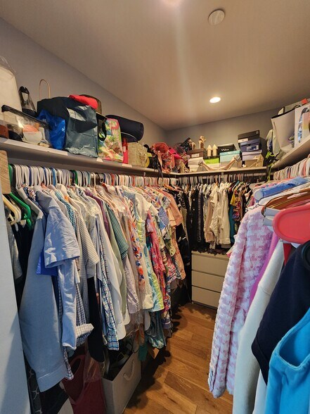 Building Photo - 1500 N American St