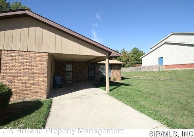 Building Photo - 2 br, 1 bath House - 25 Ramona Drive