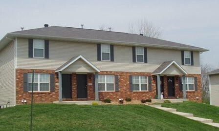 Building Photo - 222 Sandridge Dr