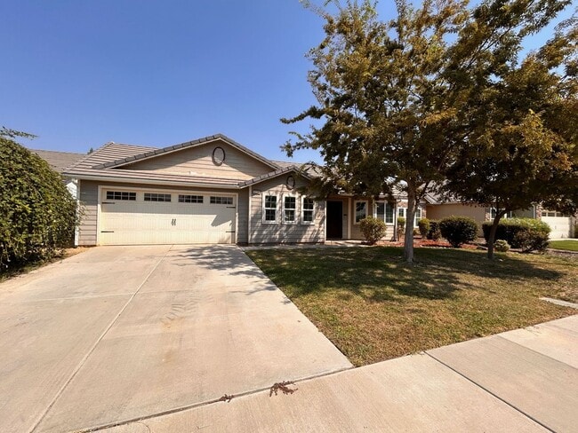 Building Photo - Nice home for rent in Visalia!