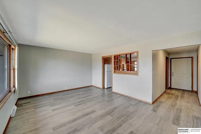 Building Photo - 4620 Van Dorn St
