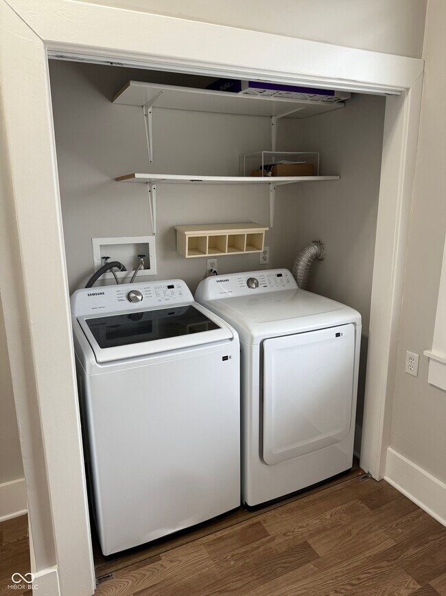 Building Photo - 717 Parkway Ave