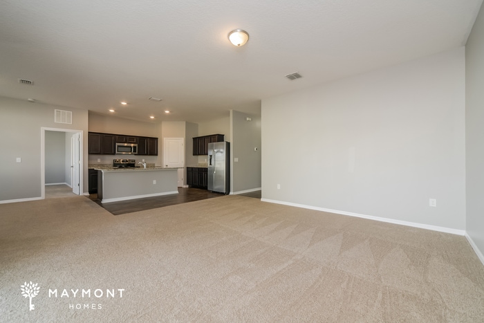 Building Photo - 282 Hidden Lk Lp