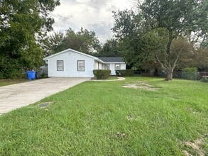 Building Photo - 4741 Bent Pine Dr