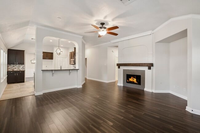 Building Photo - 5802 Sawyer Bend Ln