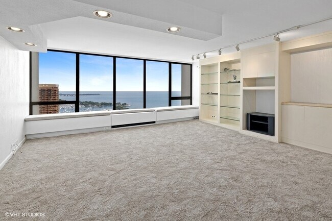 Building Photo - 2800 N Lake Shore Dr