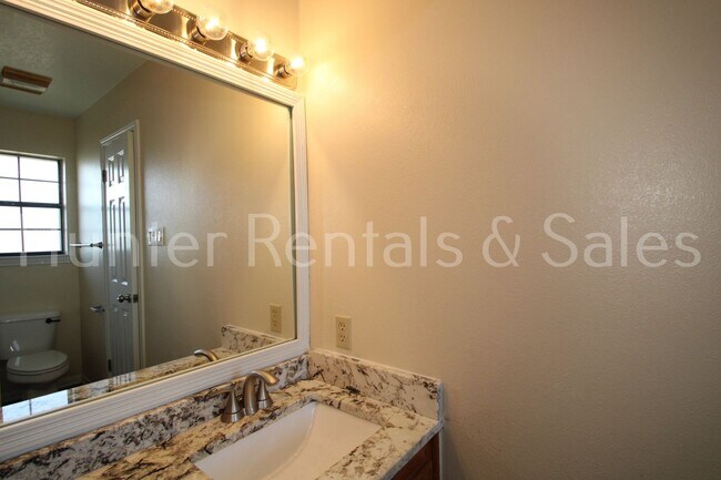 Building Photo - Sweet Like Honey!