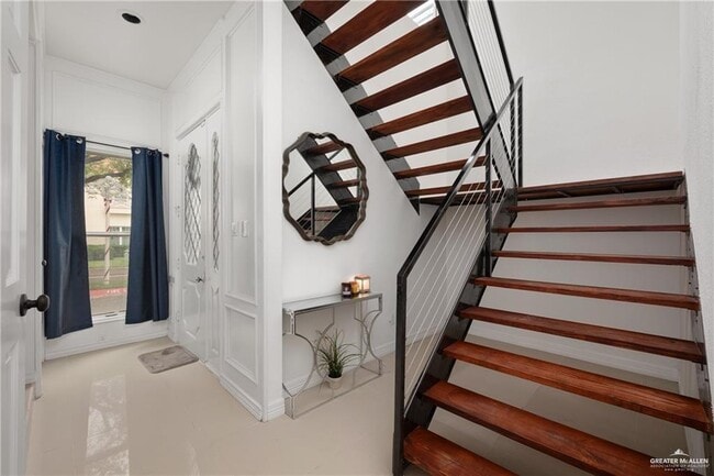 Building Photo - 23 N 2nd St