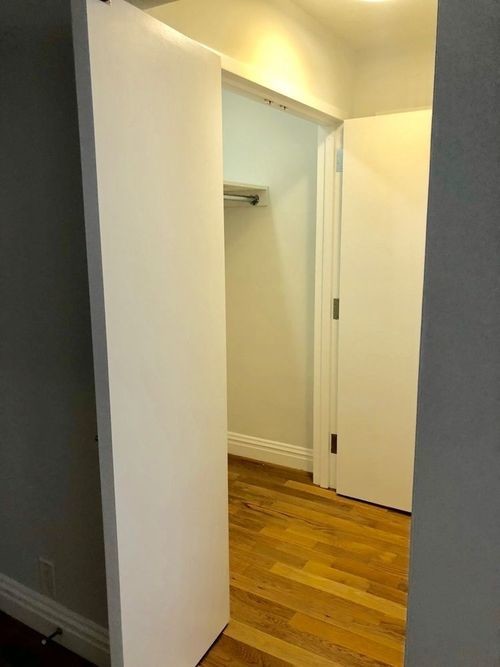 Building Photo - 143 E 33rd St