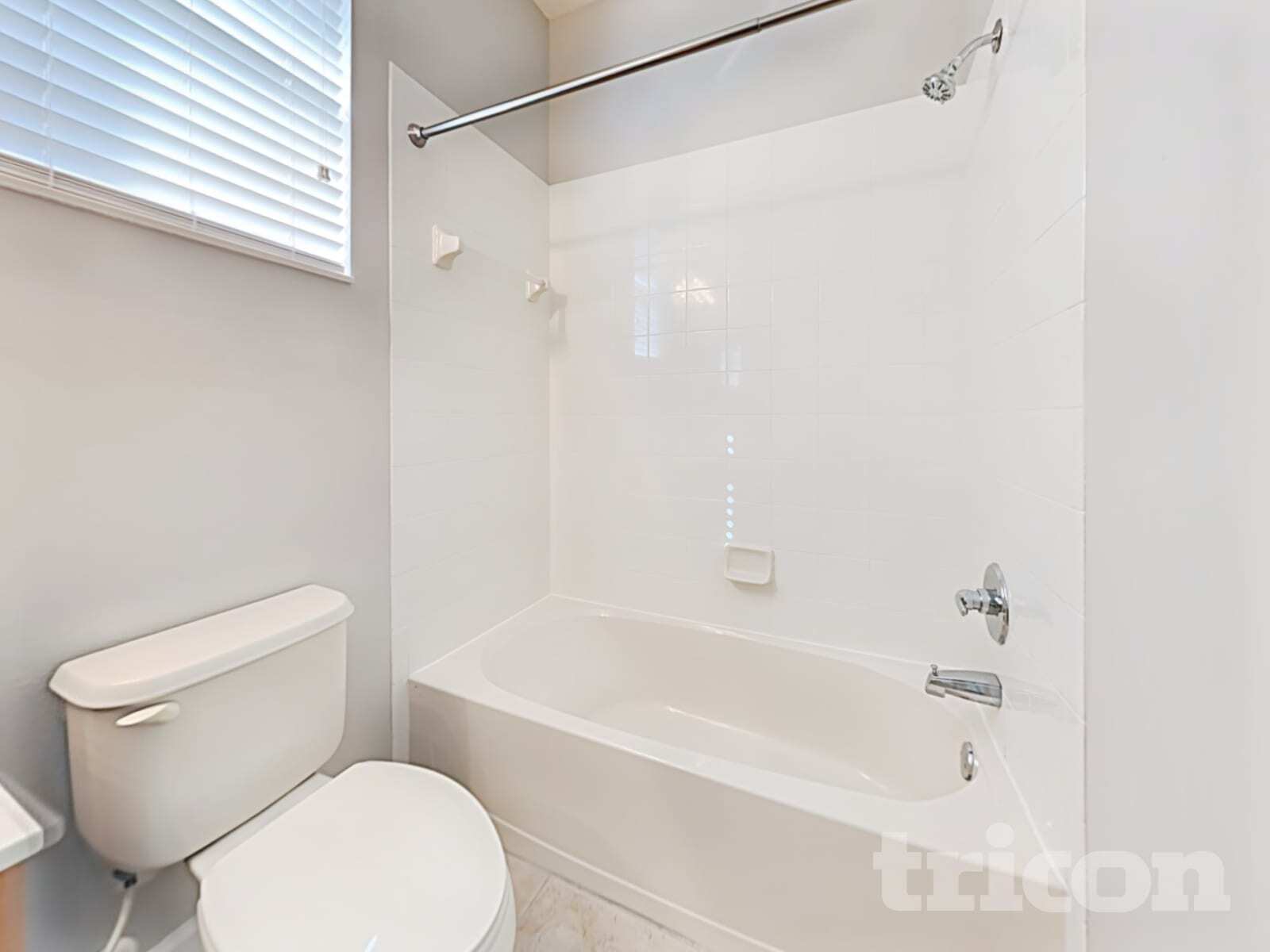 Building Photo - 614 Ravenshill Way