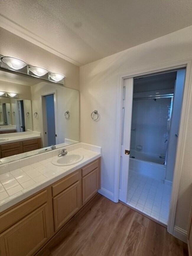 Building Photo - 280 Portola Dr