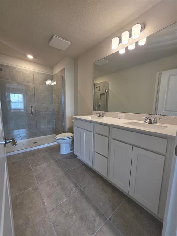 Building Photo - 2356 Southbury Dr