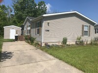 Building Photo - 13431 Peach St