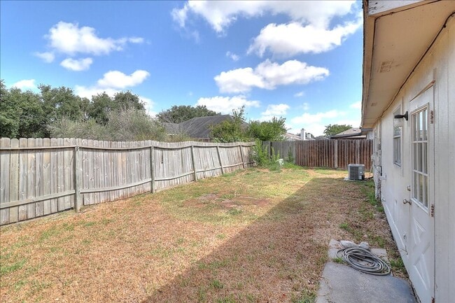 Building Photo - 7833 Wolverine Dr