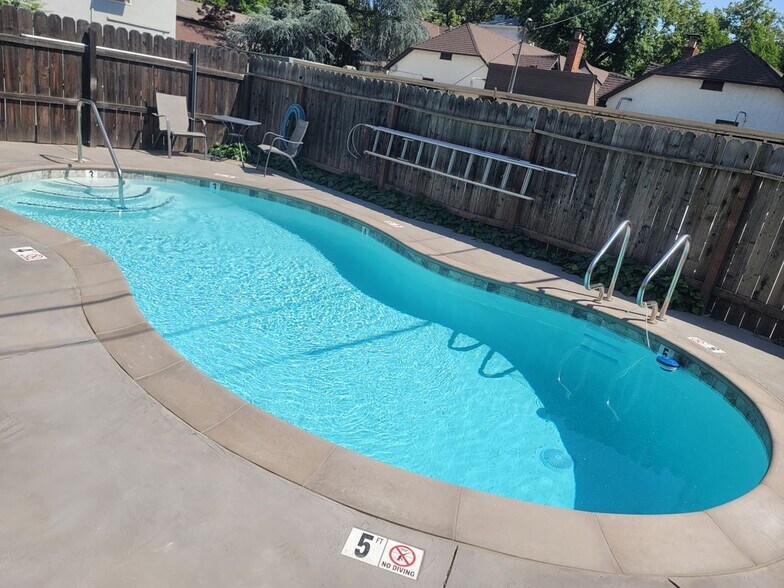 Building Photo - 2300 G St