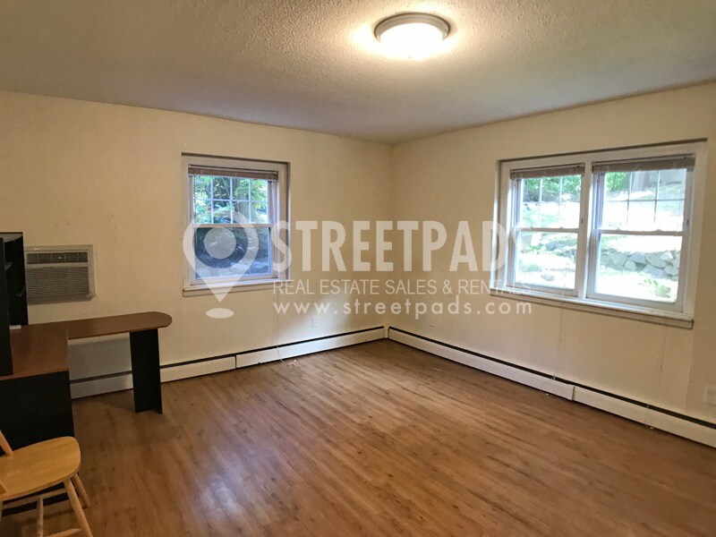 Building Photo - 2018 Commonwealth Avenue