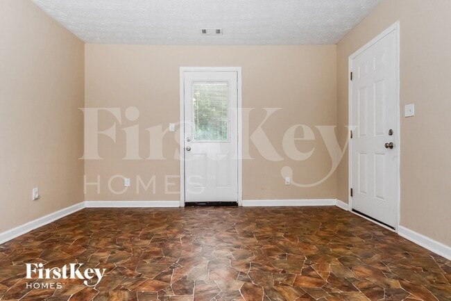 Building Photo - 175 Whitehead Dr