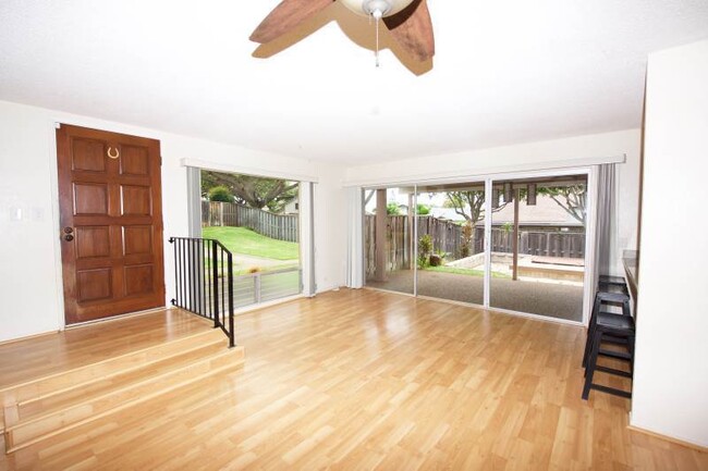 Primary Photo - 94-846 Lelepua St #22D