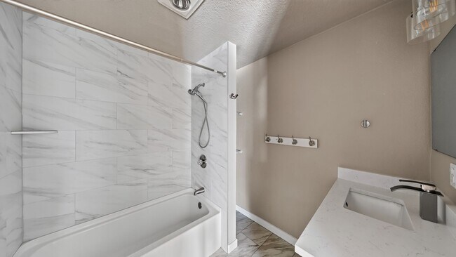 Building Photo - 2742 Umatilla Dr
