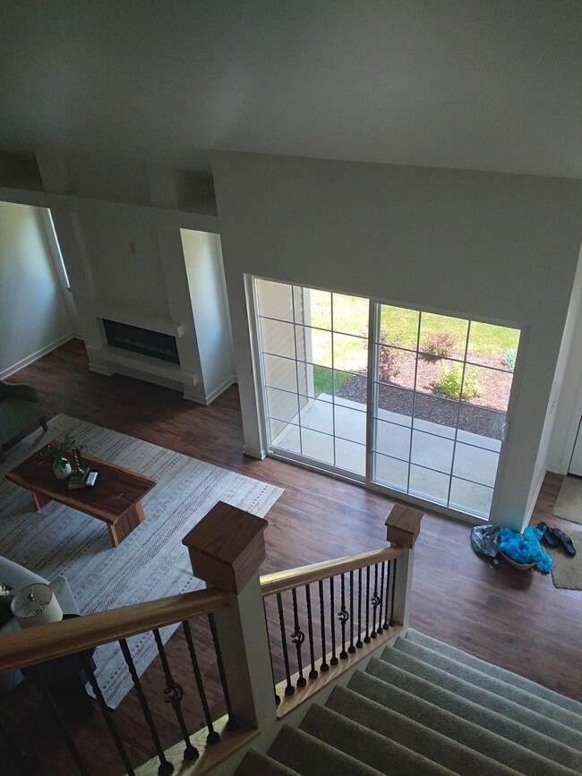 Building Photo - 2701 Pond Dr