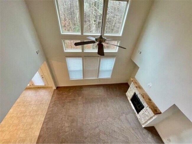 Building Photo - 181 Charolais Dr