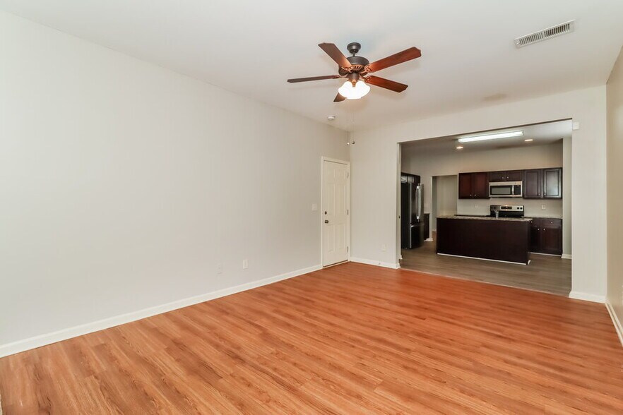 Building Photo - 38 Hamil Ct NW