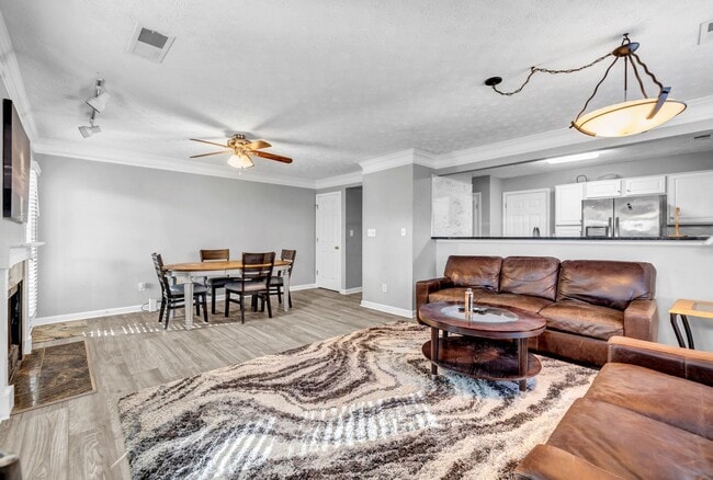 Building Photo - Fully Furnished 2 Bedroom, 2.5 Bath Townhome – Marietta, GA