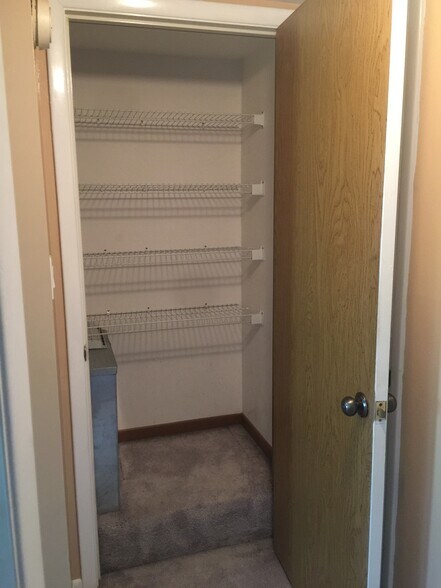 Linen Closet - 4912 Angelia Dr
