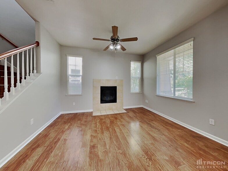 Building Photo - 6625 S Latour