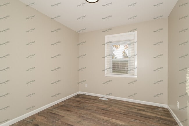 Building Photo - 3006 Chance Dr