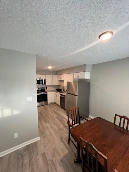 Building Photo - 1658 Stuart Square Cir