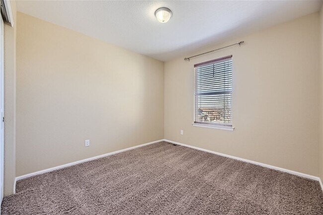 Building Photo - 4 Bedroom Single Family Home For Rent in Highlands Ranch