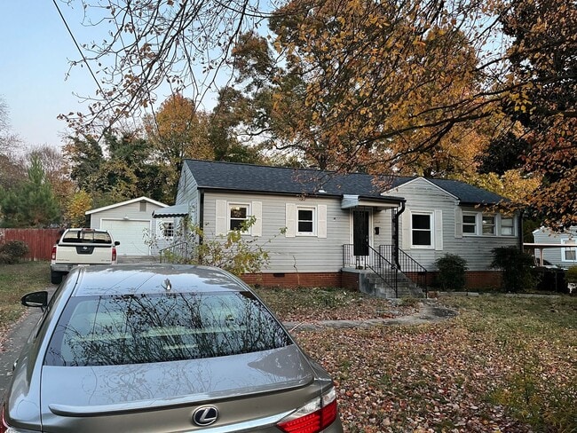 Primary Photo - Available