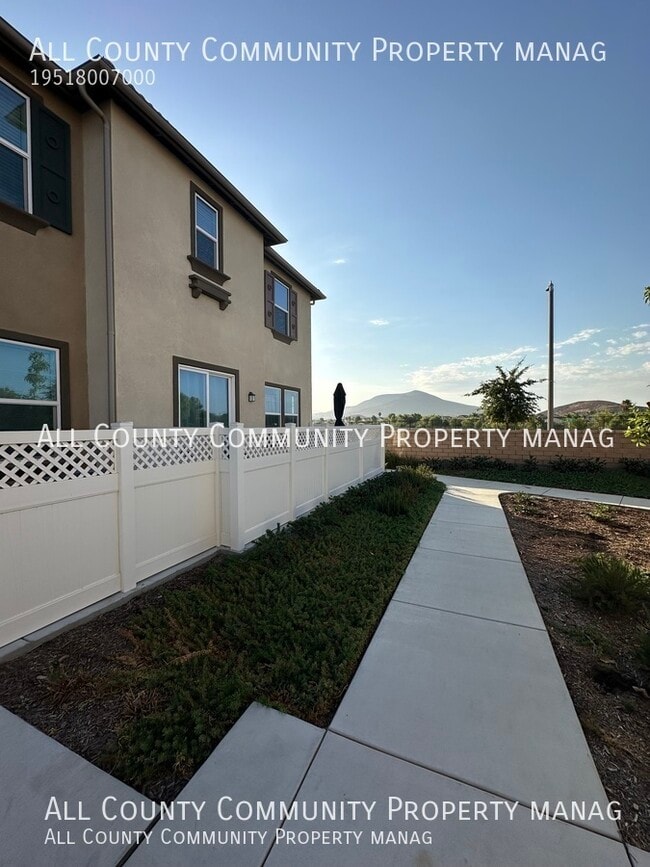 Building Photo - 34495 Agave Dr