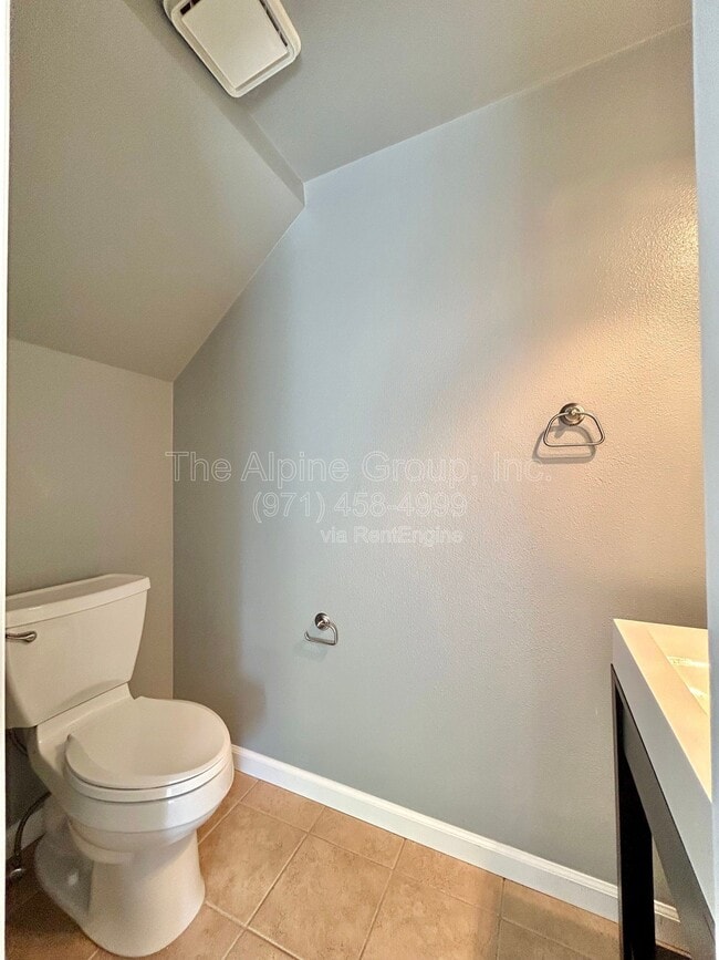 Building Photo - 14597 SW 81st Ave