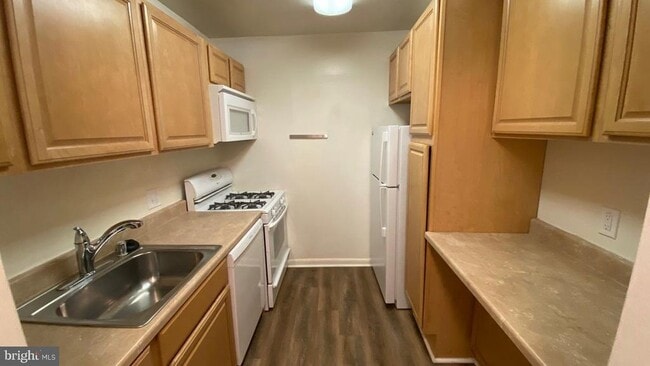 Building Photo - 10536 Cross Fox Ln