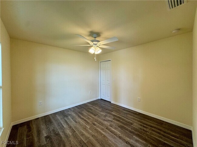Building Photo - 3029 Mockingbird Rd