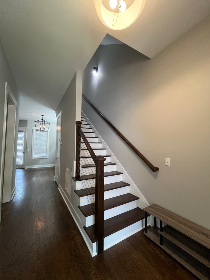 Building Photo - 1213A Tremont Ave