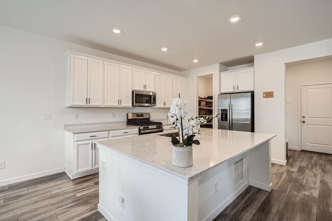 Building Photo - 9012 Borrowdale Ln
