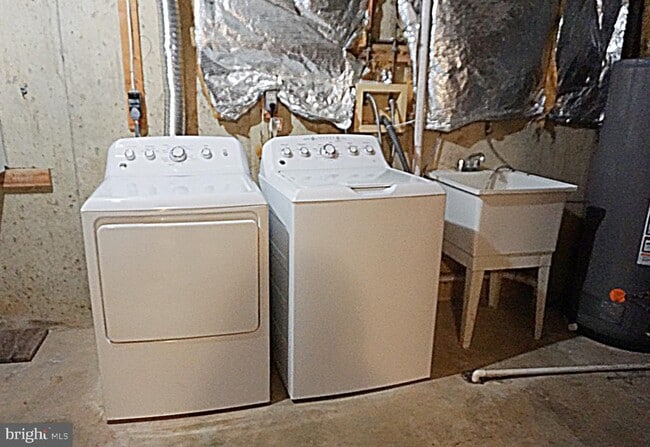 Building Photo - 12103 Gatewater Dr