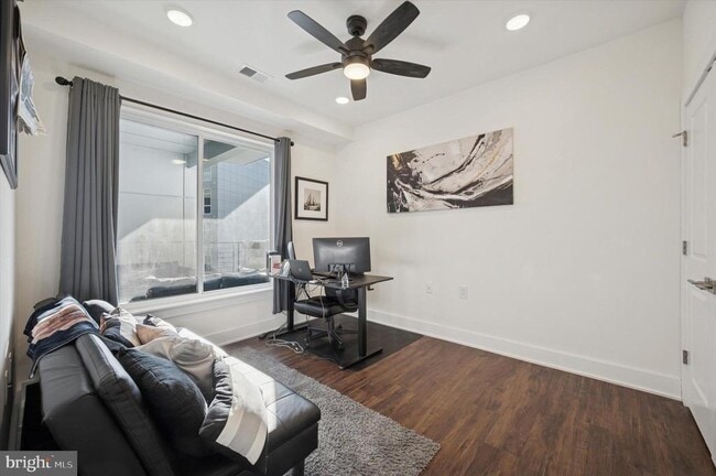 Building Photo - 1148 N 2nd St