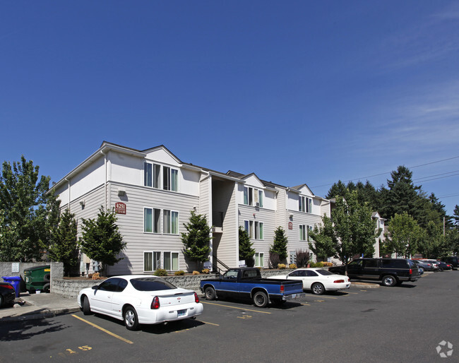 Primary Photo - Evergreen Place Apartments