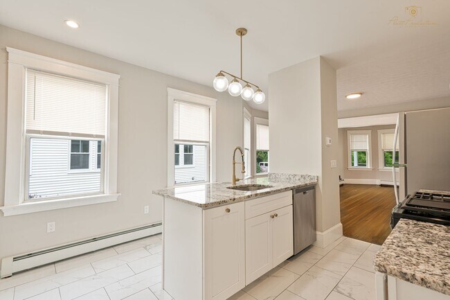 Building Photo - 448-450 Pleasant Valley Pkwy.