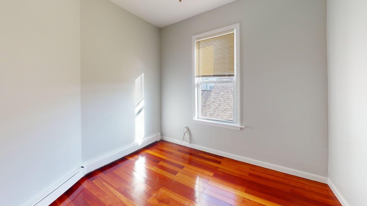 Building Photo - 108 Boston St