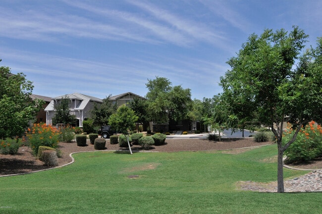 Building Photo - 4351 E Selena Dr