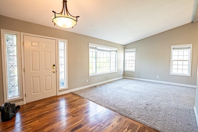 Building Photo - 4115 S Tenfel Ln