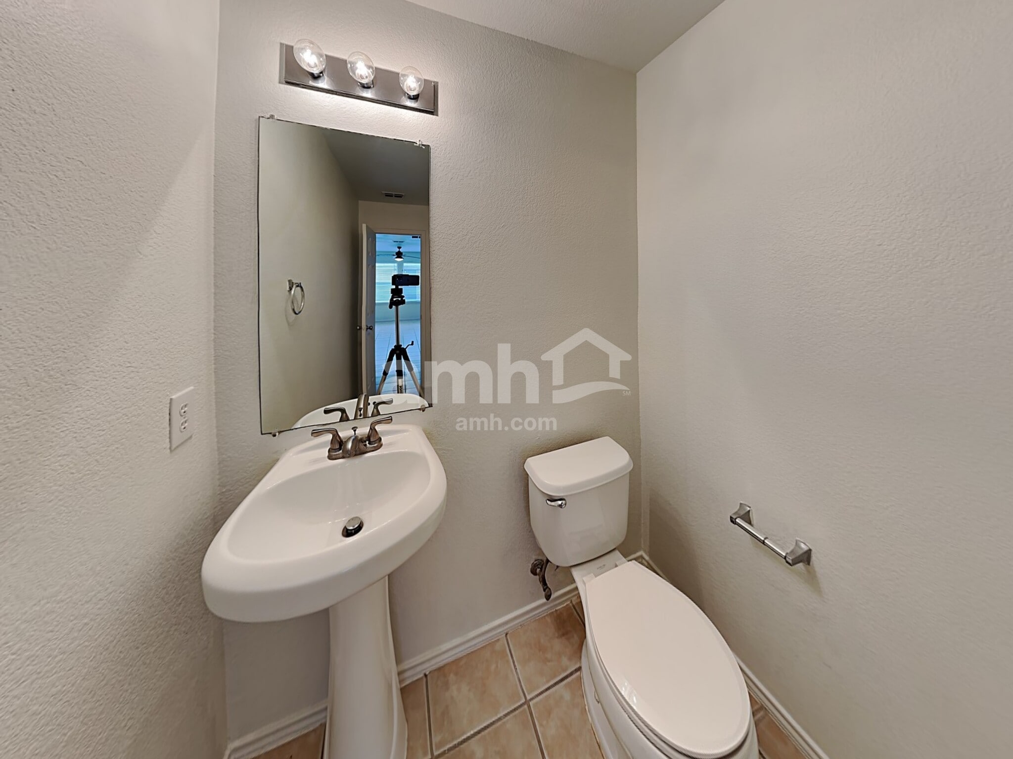 Building Photo - 2101 Hanakoa Falls Dr