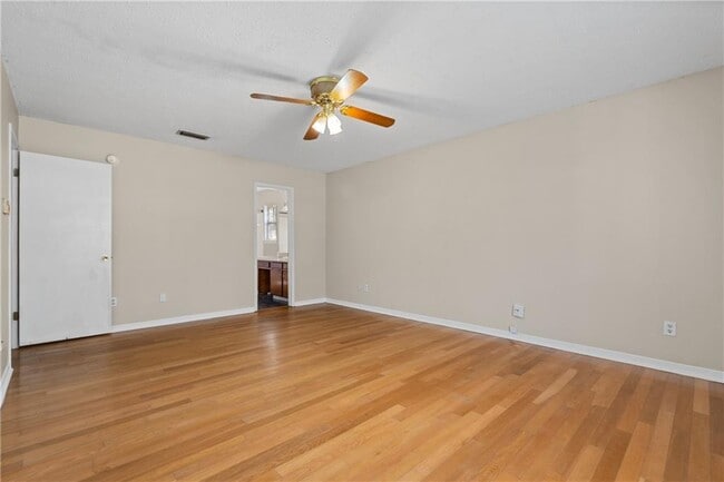 Building Photo - 9491 Burnt Pine Dr