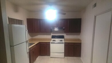 Building Photo - Presidio - 3310