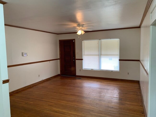 Building Photo - 4/2 House on Atkamire Drive, available now!